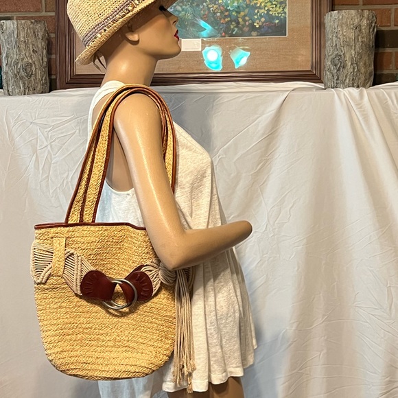 Polo Ralph Lauren Handbags - Vintage y2k Polo Jeans Ralph Lauren Leather Raffia Macrame Purse